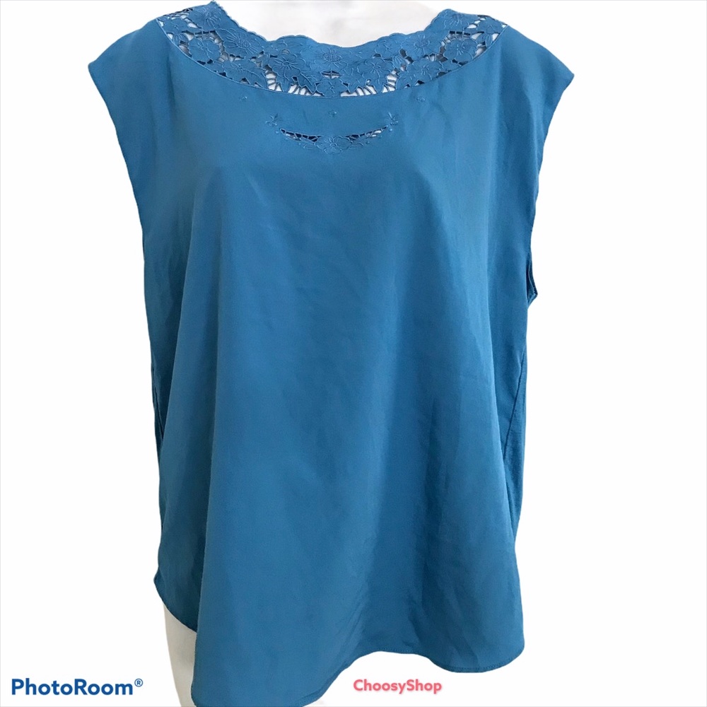 Lauren Conrad Teal Embroidered Cutout Summer Top